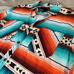 Shirt with long sleeves